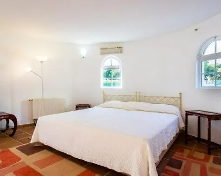 Vale Do Garrao Sleeps 12 Pool Villa *