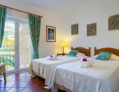 Vale Do Garrao Sleeps 12 Pool Vale do Lobo
